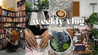 weekly vlog | realistic week in my life + cafe dates + new books + yoga event? + journaling