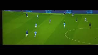 19 Year Old Billy Gilmour Destroy Manchester City Midfield!