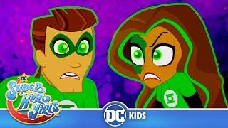 DC Super Hero Girls in Italiano | Lanterna Verde VS Lanterna Verde! | DC Kids