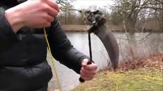 Magnetfischen am Fluss bringt Sichel Wk2 Magnet fishing