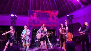 “Dire Wolf” → “Over The Line” - Molly Tuttle & Golden Highway - 12/14/2024 - Strings & Sol MEXICO