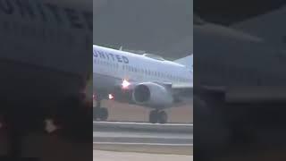 Smooth United B737 Landing at Raleigh