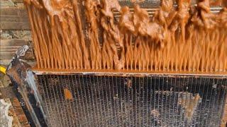 Cleaning the car's radiator or part of the car's water tank