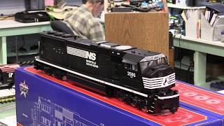 USA Trains G Scale SD70MAC Tsunami2 & Camera