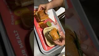 Haldiram ka Vada Pao vs Street Side Vada Pao in Delhi || Konsa better hai?