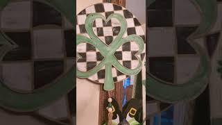 St Patrick's Day DIYs at Home Ridge Studio #short #diy #homedecor #stpatricksday #crafts