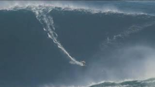 Weltrekord auf der Wahnsinns-Welle!  - Surfer rides 90 foot wave - World Record - Garrett McNamara