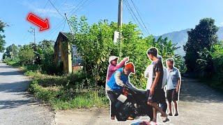 Clean Up - The Mechanical Workshop Was Buried, Blocking The View and Seriously Affecting Traffic.