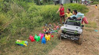 Today, Yana and her friends are riding in a giant car looking for small cars on the road