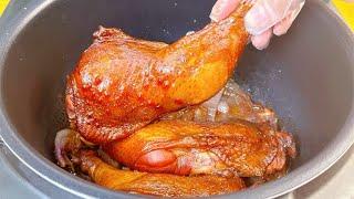 Soak chicken legs directly in soy sauce for 2 days,  the taste is better than bacon, easy to learn