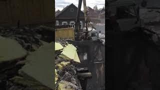Снос дома демонтаж деревянного дома быстро