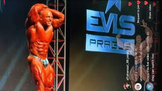 Martin Fitzwater finals posing routine at EVLS Prague pro bodybuilding show