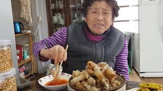90세 어머니, 아강발 맛있게 드시네요#제주사투리