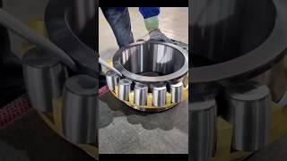 Amazing giants bearing assembly #chinesecraftsmen #automobile #machine #engineering #mechanical