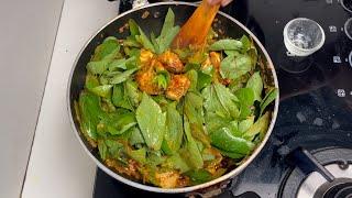 Sorrel Leaves Chicken Curry | Street Foods Tv