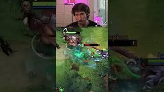 Dendi shows Singsing how to play Carry Pudge