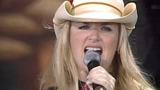 Trisha Yearwood - She's In Love With The Boy (Live at Farm Aid 1999)