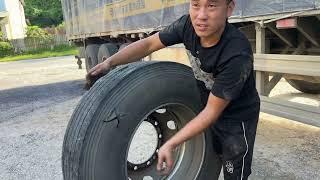 Journey to Rescue a Container Truck with a Burst Tire - Change the Tire in a Flash