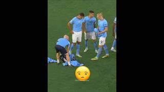 Players Disrespect Kit Man + Everton