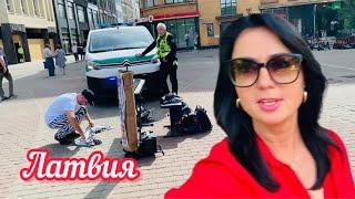 УСТРОИЛА СКАНДАЛ В ЭЛЕКТРИЧКЕ // ВСЕ В КРАСНОМ // Рига