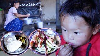 Rita cooks pork & chayote mix curry recipe @Ritarojan