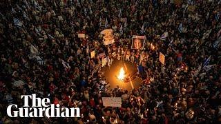 Tens of thousands of Israelis protest against Netanyahu in Tel Aviv