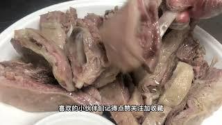 大廚教你在家怎麽做「手抓羊肉」羊肉肥而不膩，肉質鮮嫩