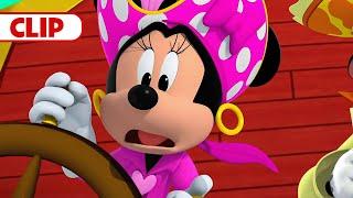 First Mate Cuckoo Loca | Mickey Mouse Funhouse | @disneyjr