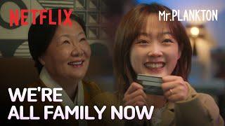 First experience using a mother's credit card | Mr. Plankton | Netflix [ENG SUB]