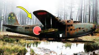 Man Uncovers Secret WW2 Plane  in Jungle