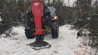 VIBSIST-3000 seismic source, winter survey in Canada, 2020