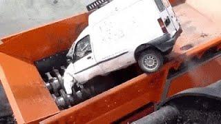 Double-rotor shredder on car bumpers