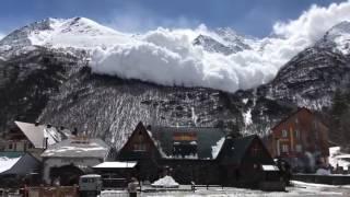 Avalanche Misses Cheget Ski and Snowboard Resort in Terskol, Russia