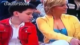 Kid Gets Caught Staring At Boobs! / Малыш смотрит