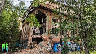 Exploring an Old Abandoned Power Station in the Woods of Sweden