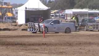 JASON STANLEY HOLDEN VE V8 UTE CIRCLE WORK DAY 1 AT DENI UTE MUSTER 2014