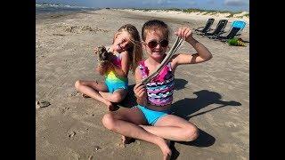 Beach Fun - Avrie & Rylie