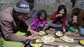 Ramadan Month in Afghanistan Cave & Cooking Village Food | Village Life of Afghanistan