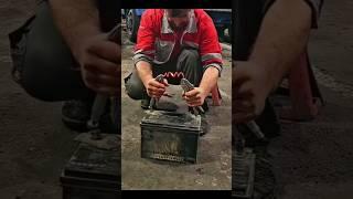12 V Current Through Battery #skills #workshop #mechanic #battery #batteries #tools #viral