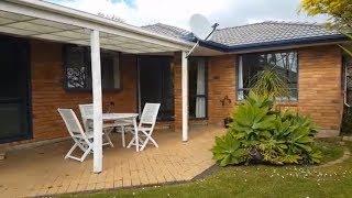 Auckland House Rentals 3BR/1.5BA by Auckland Property Managers