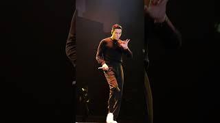 William Chan’s hot dance performance at the concert陈伟霆在薛之谦北京演唱会做首场嘉宾，热舞唱跳，跳舞卡点超帅!