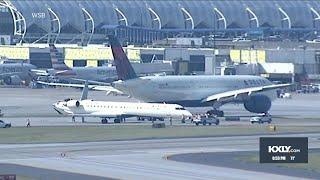 Delta planes run into each other at Atlanta Airport