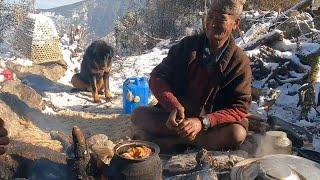 Best Life in the nepali mountain village During The Snow || Nepali Himalayan Village Lifestyle