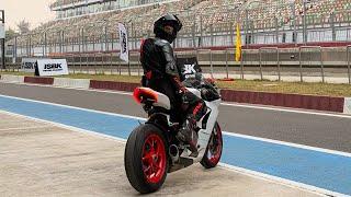 Episode 27 - Track day at the Buddh International Circuit.