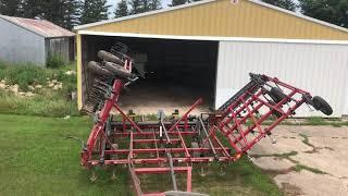 Case IH Tiger Mate 2 field cultivator 32’