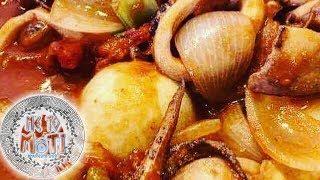 Squid stew recipe (Stifado). Me To Mati #passionfood