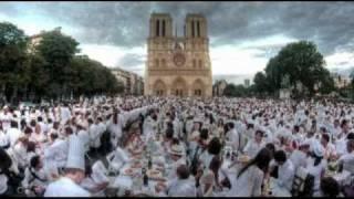 Dîner en blanc de Paris 2011 par le Dîner en Blanc