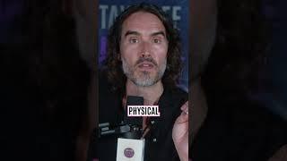 "What that is..an absolute GENIUS!" - Russell Brand SHOCKED at Mike Tyson's Darts Skills BLINDFOLDED