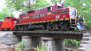 Freshly Painted EMD GP9u on New Hope & Ivyland Railroad