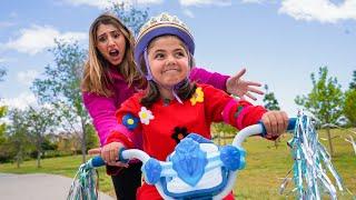 My Daughter First Time Riding a Bike alone! (No Training Wheels)